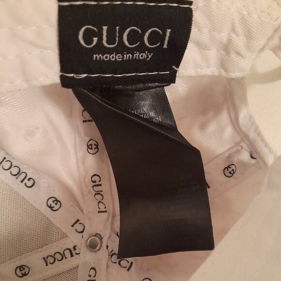 Authentic white Gucci monogram hat/cap. - Picture 10 of 11